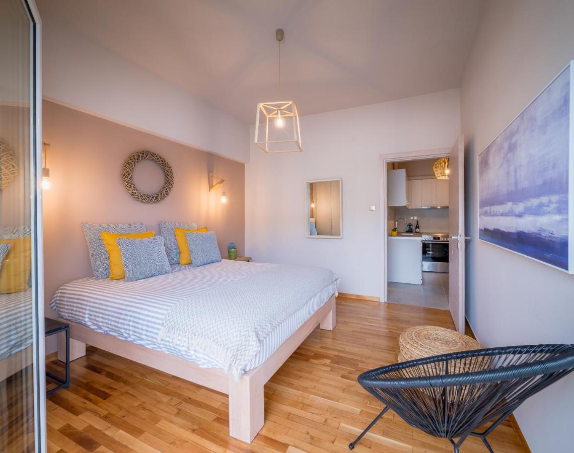 Apartamento Brand New Aprtm Touching Acropolis Atenas Exterior foto