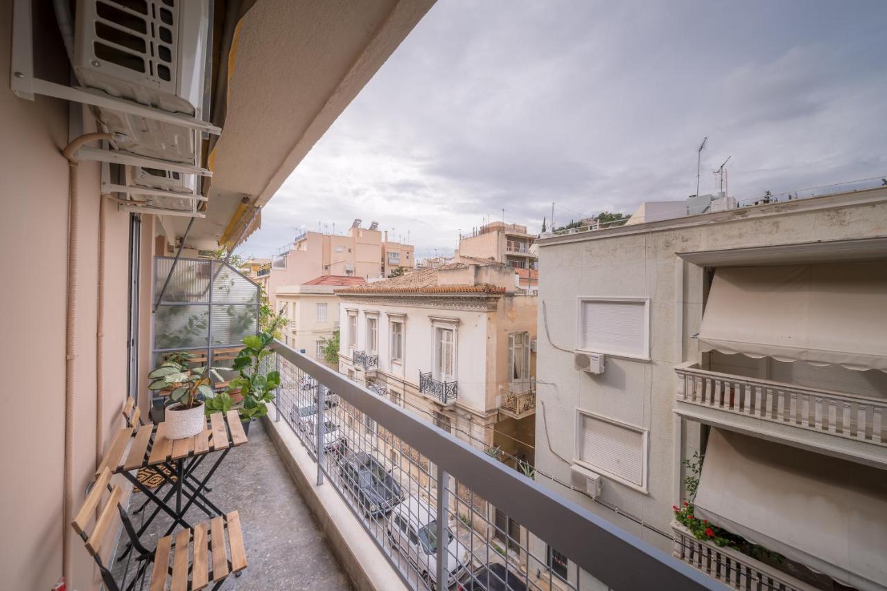 Apartamento Brand New Aprtm Touching Acropolis Atenas Exterior foto
