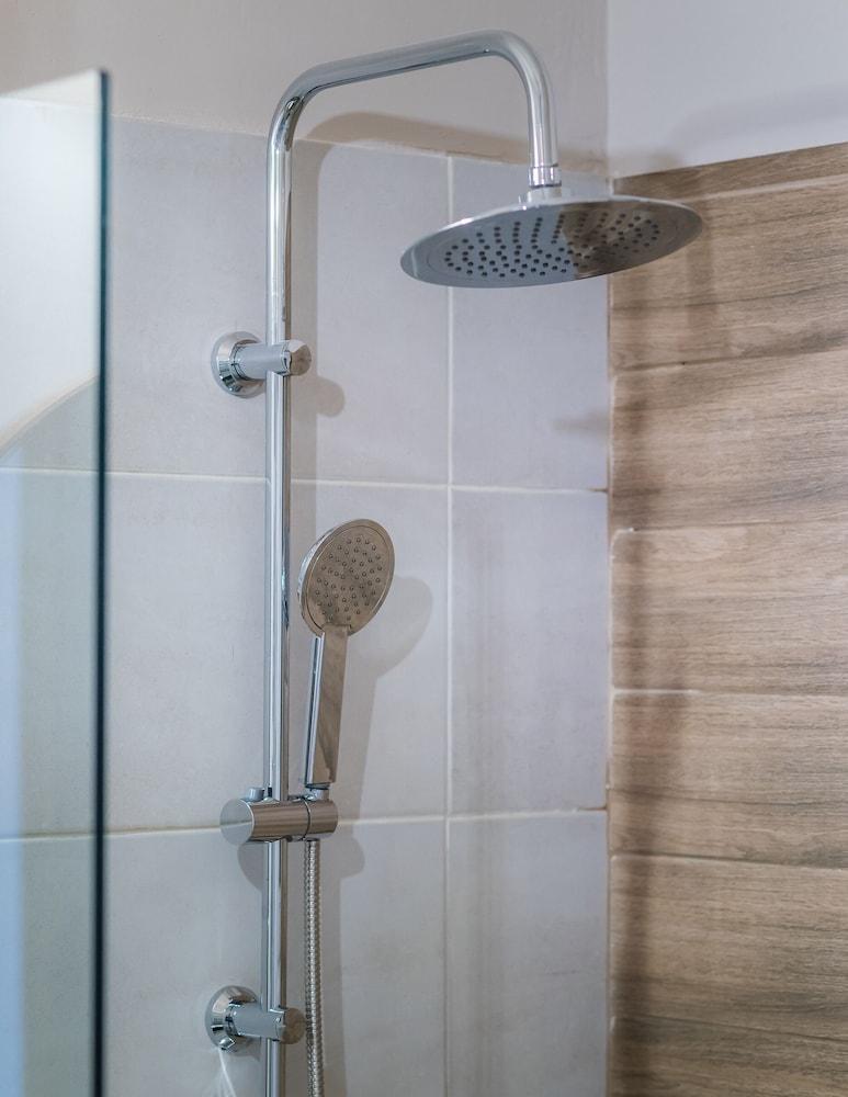 Apartamento Brand New Aprtm Touching Acropolis Atenas Exterior foto